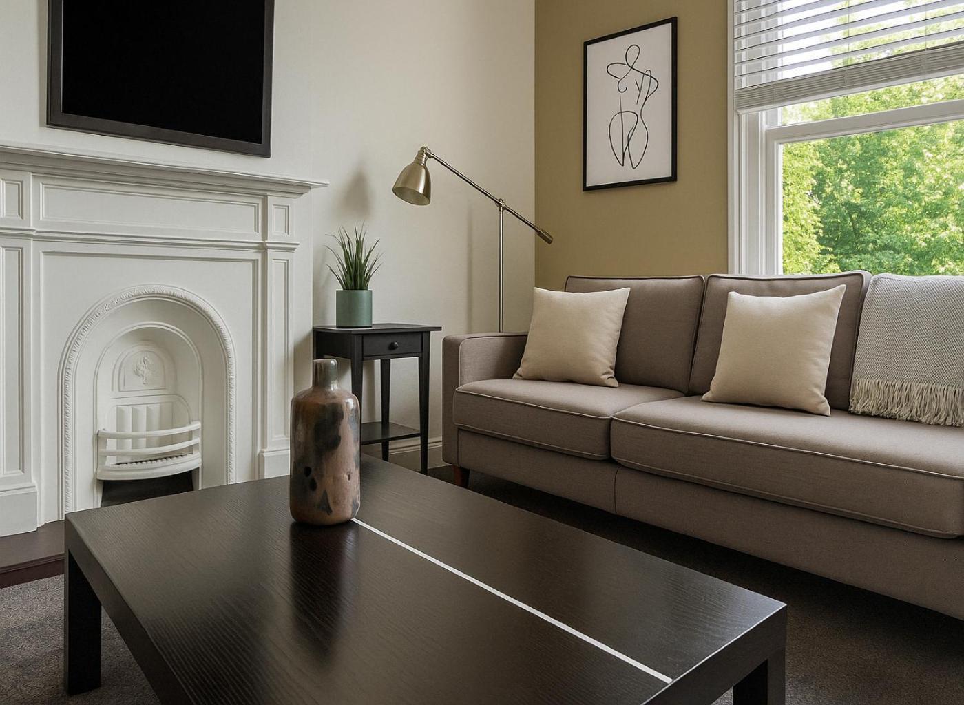 Apartment Flat - 3 Min To West Kensington Station *